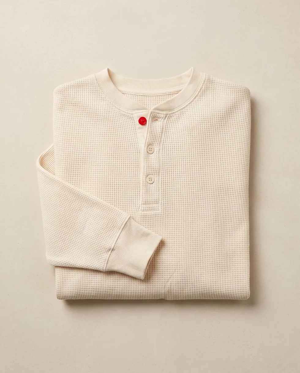 Henley, Creme · botão vermelho